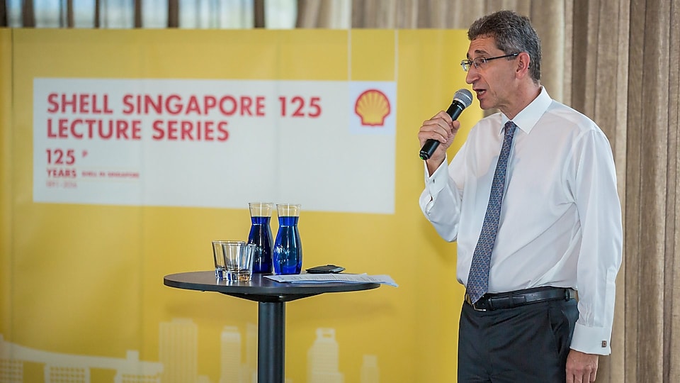 Mark Gainsborough, Shell Executive Vice President, Global Commercial gave the welcome address, highlighting Shell’s successes in Singapore over the last 125 years.