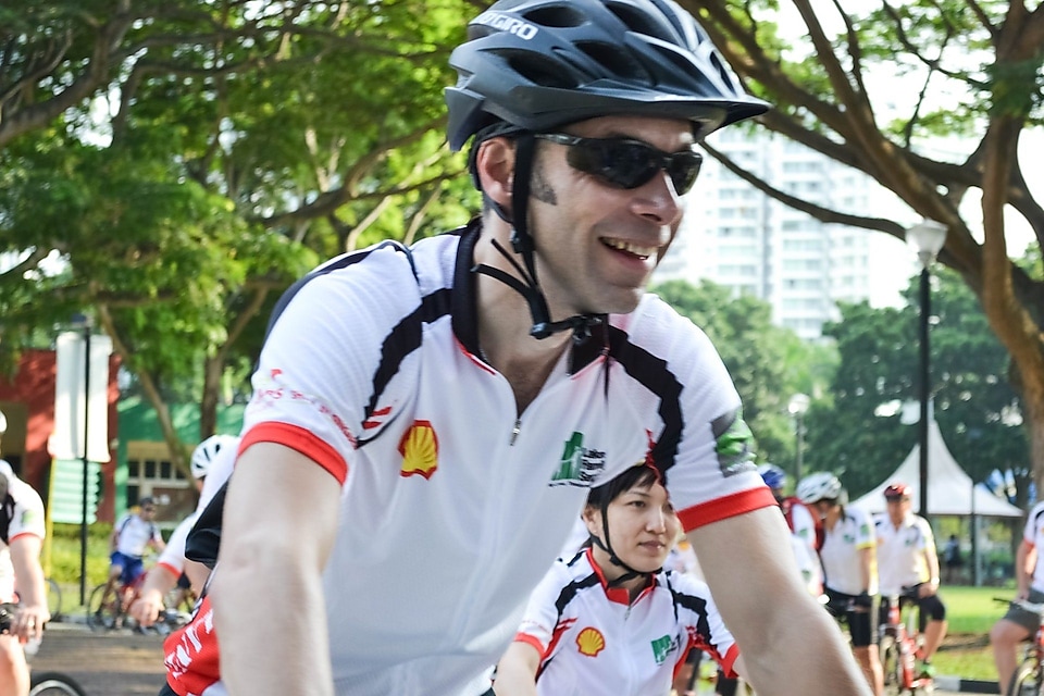 General Manager of Shell Jurong Island Stephen Fowler all smiles at the flag off