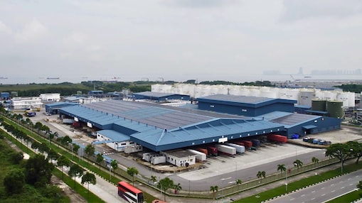 Shell Tuas Lubricants Oil Blending Plant