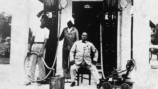 The first Shell station in Singapore