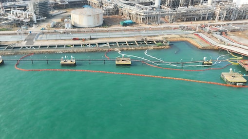 Oil leak at Shell Energy and Chemicals Park Singapore on Bukom has stopped and Shell has completed clean-up of the oil sheens.