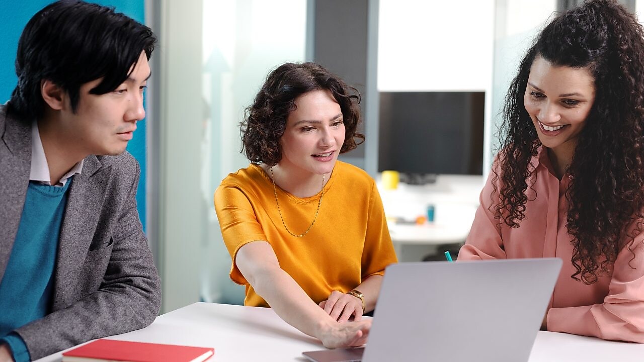colleagues having a meeting