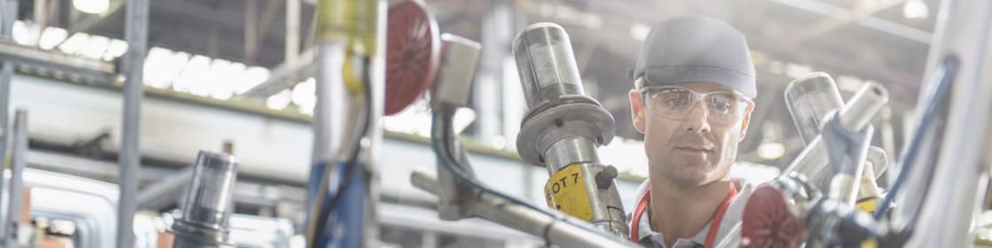 Engineer working with Shell Lubricants