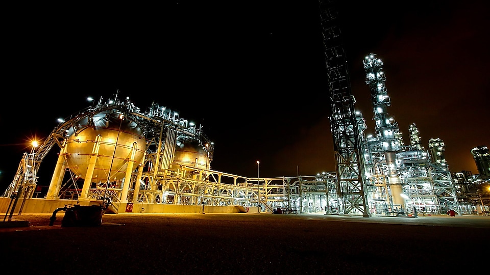 Shell’s new purification unit on Jurong Island has the capacity to produce 140,000 tpa of HPEO.