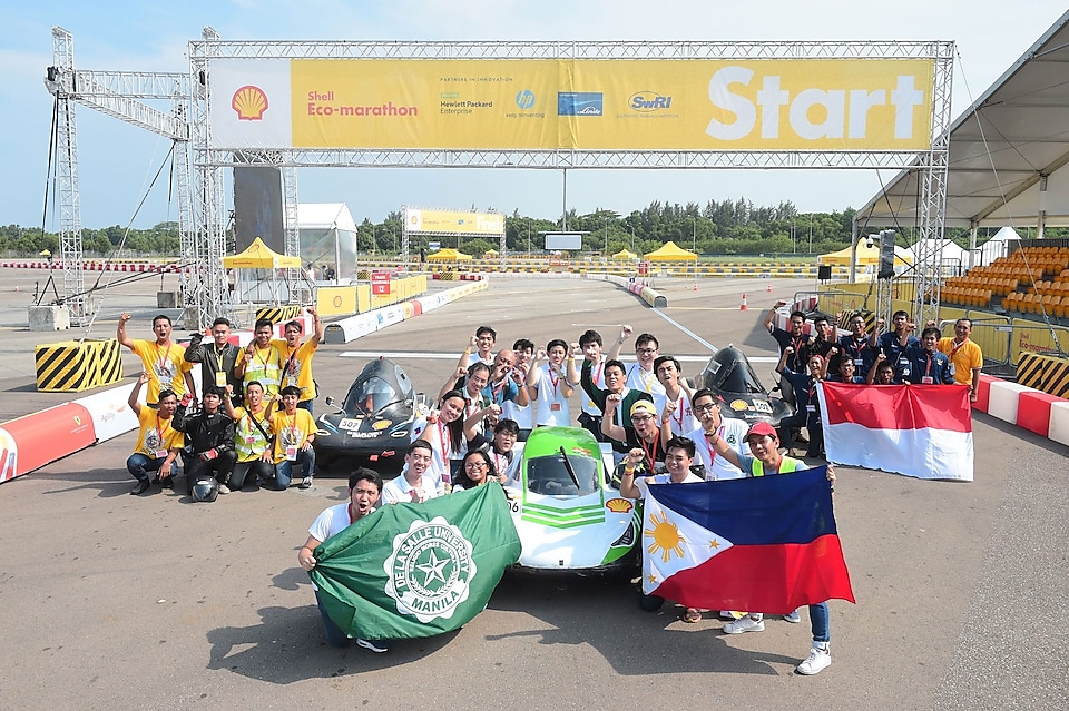 Winning teams from the inaugural Drivers’ World Championship Asia 