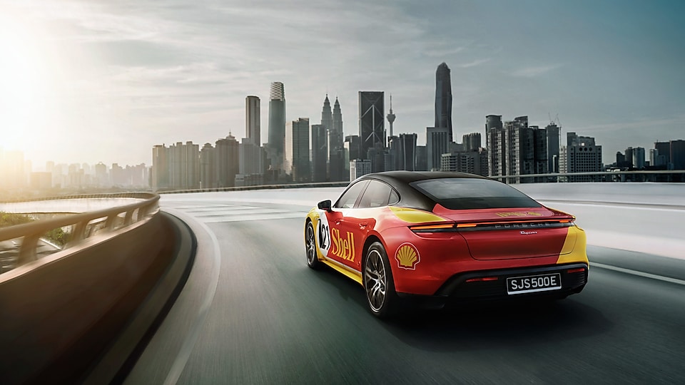 The 180kW high performance chargers can charge the Porsche Taycan from zero to 80% battery capacity in around 30 minutes.